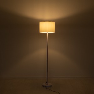 glo-00826-00826_2 GLOBOSTAR® ASHLEY 00826 ΜΟΝΤΕΡΝΟ ΕΠΙΔΑΠΕΔΙΟ ΦΩΤΙΣΤΙΚΟ ΜΟΝΟΦΩΤΟ 1 X E27 IP20 ΛΕΥΚΟ ΜΕΤΑΛΛΟ,