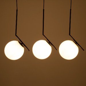glo-00954-00954_2 GLOBOSTAR® MONROE 00954 ΜΟΝΤΕΡΝΟ ΚΡΕΜΑΣΤΟ ΦΩΤΙΣΤΙΚΟ ΡΑΓΑ ΤΡΙΦΩΤΟ 3 X E27 IP20 ΜΑΥΡΟ ΜΕΤΑΛΛ