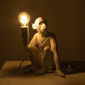 glo-01808-01808_2 GLOBOSTAR® APES 01808 ΜΟΝΤΕΡΝΟ ΦΩΤΙΣΤΙΚΟ ΠΟΡΤΑΤΙΦ ΛΑΜΠΑΤΕΡ ΜΟΝΟΦΩΤΟ 1 X E27 ΛΕΥΚΟ ΦΙΓΟΥΡΑ 