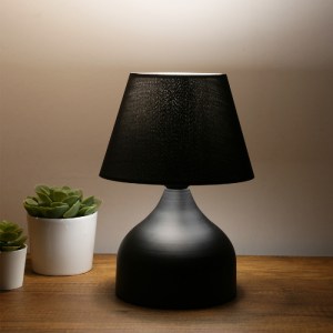 glo-204-0058-ayd_3125_2 GLOBOSTAR® PYRAMID 204-0058 ΜΟΝΤΕΡΝΟ EΠΙΤΡΑΠΕΖΙΟ ΦΩΤΙΣΤΙΚΟ ΜΟΝΟΦΩΤΟ 1 X E27 IP20 ΜΑΥΡΟ ΜΕΤ