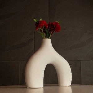 glo-21251-21251_7 GLOBOSTAR® ARTIFICIAL GARDEN TOLEDO 21251 ΔΙΑΚΟΣΜΗΤΙΚΟ ΚΕΡΑΜΙΚΟ ΒΑΖO ΛΕΥΚΟ Π27 X Μ6 X Υ24 CM