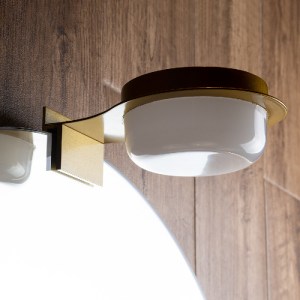 glo-60401-60401_10 GLOBOSTAR® KIARA 60401 ΜΟΝΤΕΡΝΟ ΦΩΤΙΣΤΙΚΟ ΤΟΙΧΟΥ - ΑΠΛΙΚΑ ΚΑΘΡΕΠΤΗ ΜΠΑΝΙΟΥ ΜΕ 3 ΤΡΟΠΟΥΣ ΤΟ