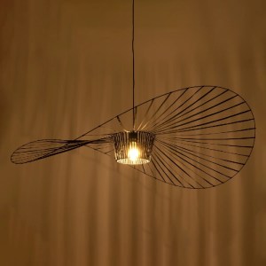 glo-61468-61468_3.webp GLOBOSTAR® WIDOW 61468 ΜΟΝΤΕΡΝΟ ΚΡΕΜΑΣΤΟ ΦΩΤΙΣΤΙΚΟ ΠΛΕΓΜΑ ΜΟΝΟΦΩΤΟ 1 X E27 IP20 ΜΑΥΡΟ ΣΧΟΙ
